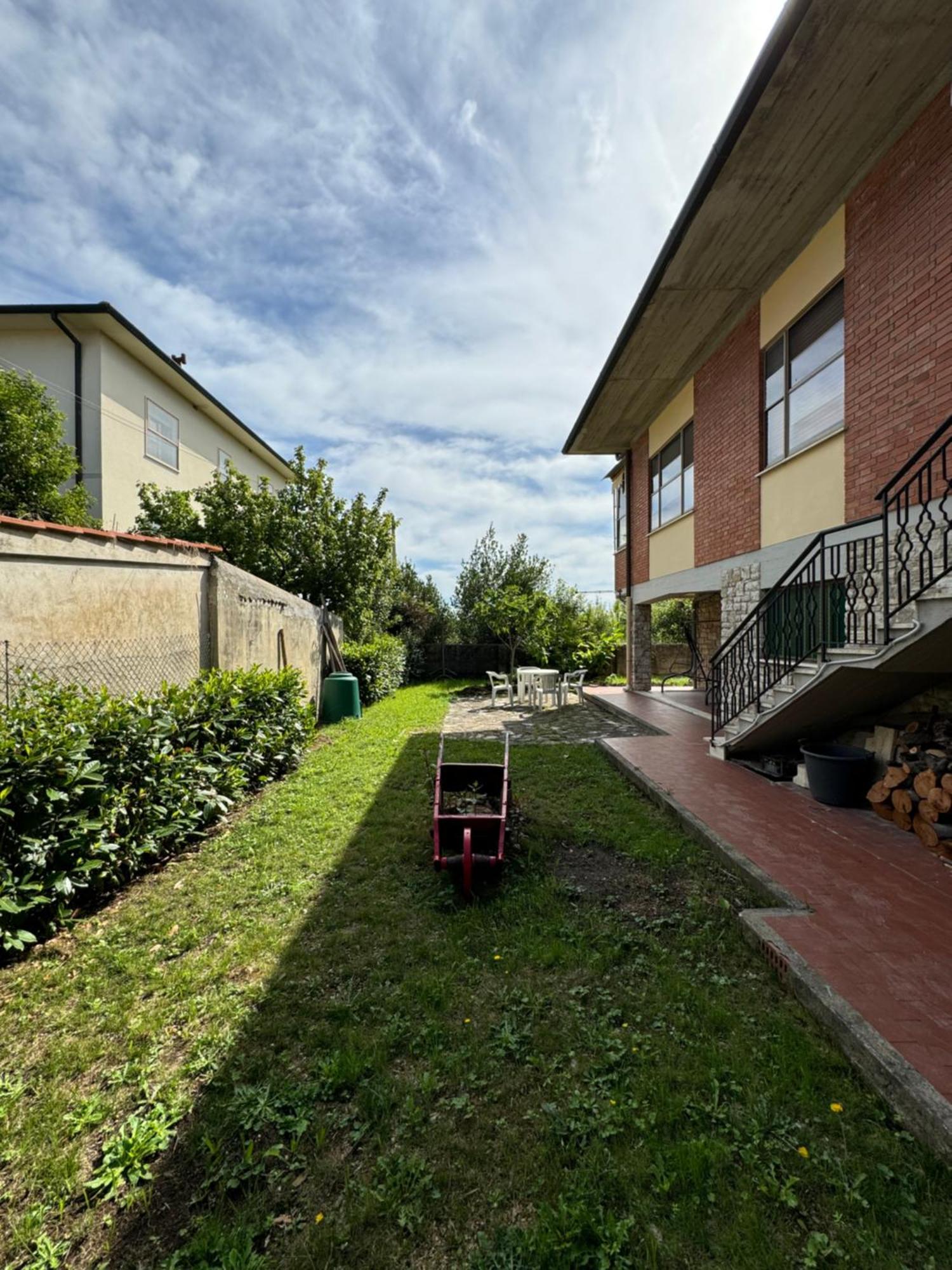 Lucy's House, Elegante Rustico Con Tutti I Comfort Moderni A Pensión Pisa