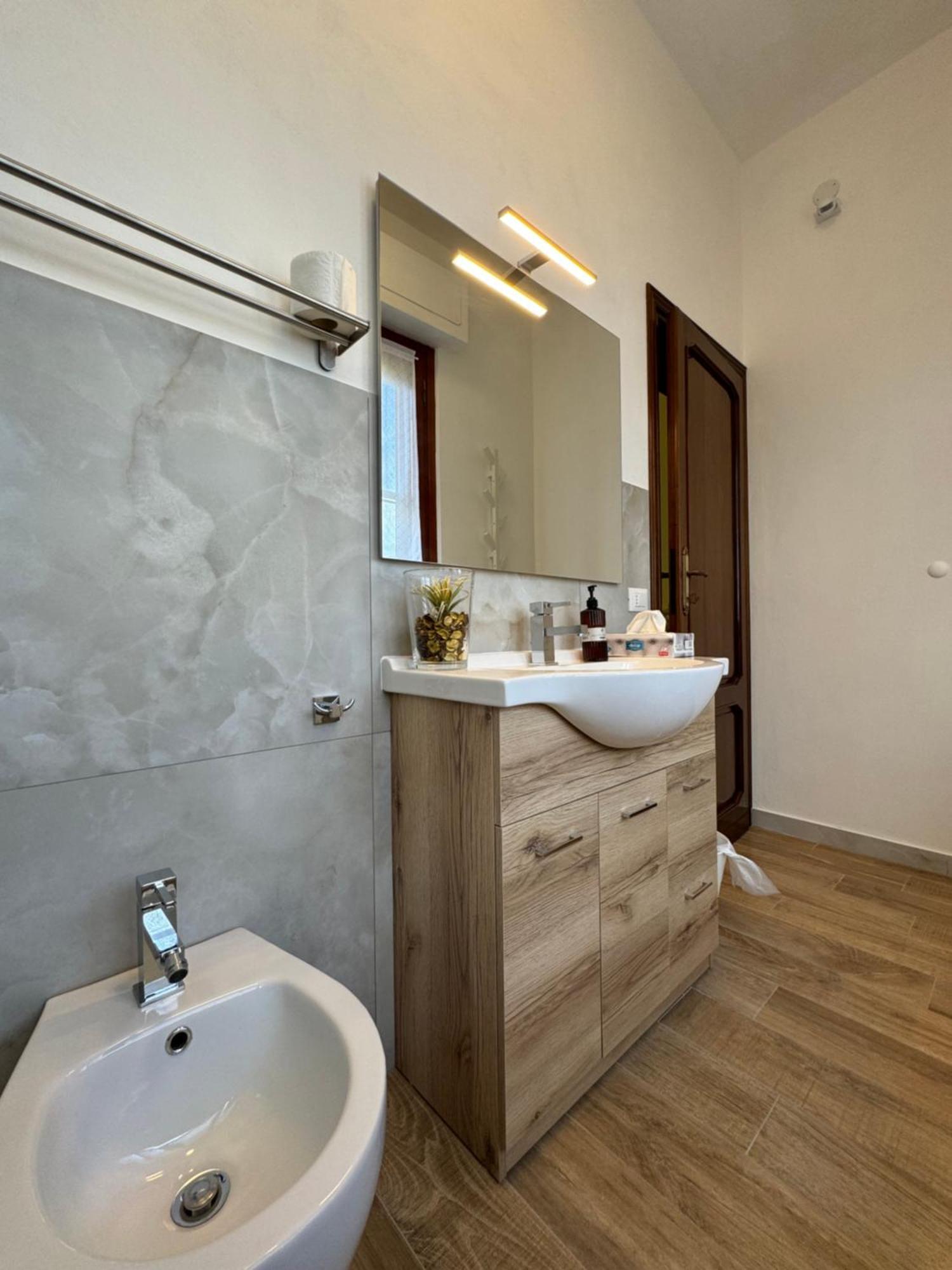 Lucy's House, Elegante Rustico Con Tutti I Comfort Moderni A *